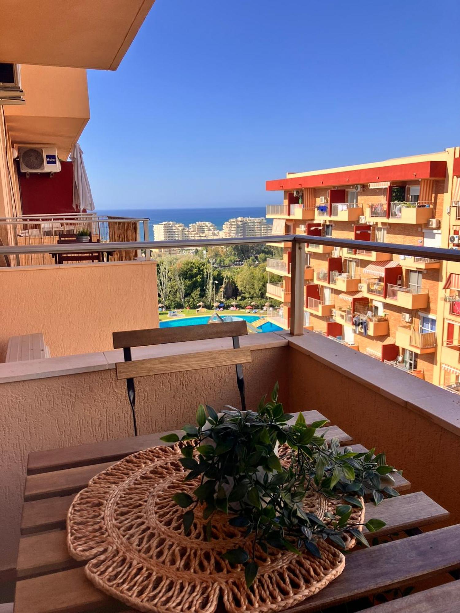 Bythewave Apartments Benalmádena Exterior photo
